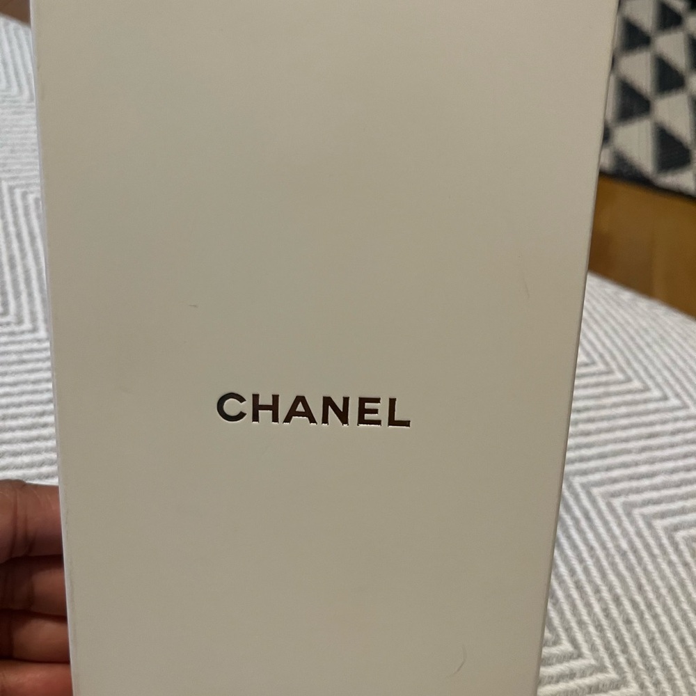 CoCo Crush Phone Carrier